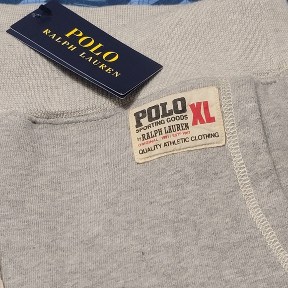 Polo Ralph Lauren Shorts - Picture 2 of 3